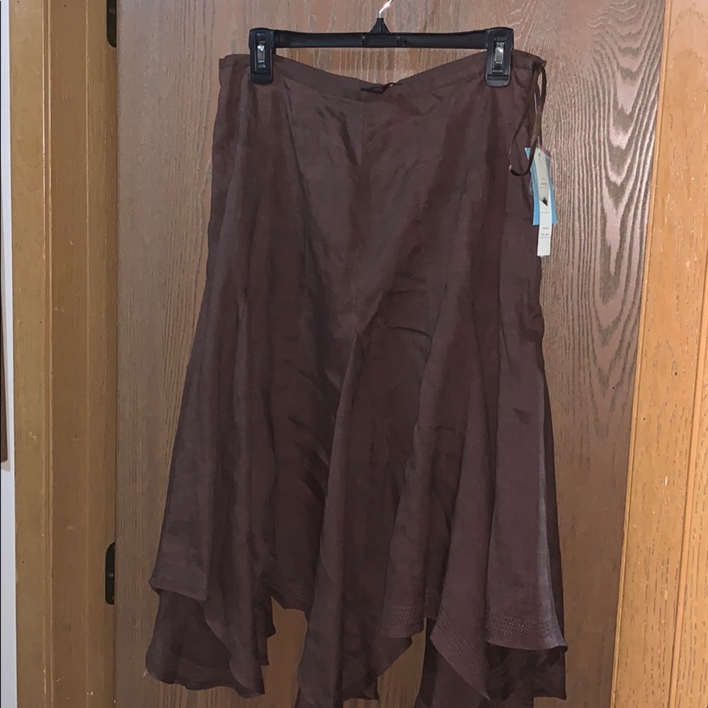 Brown skirt